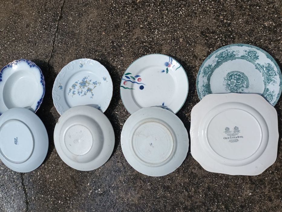 Pratos antigos  valor de cada