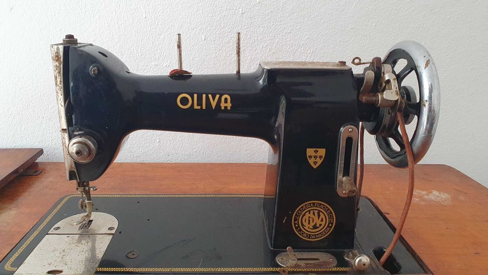 Máquina de costura - BAIXA DE PREÇO