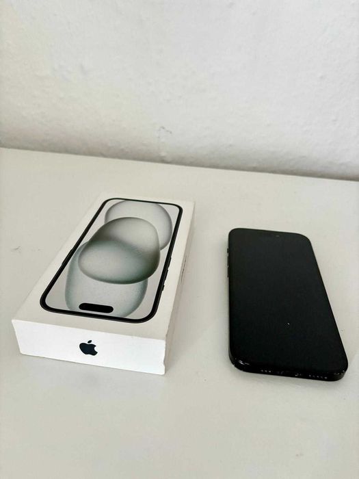 iPhone 15 256gb preto