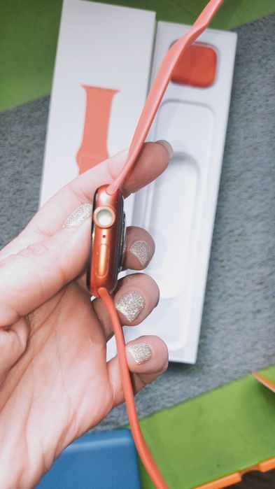 Часы Apple watch 6 40 mm red