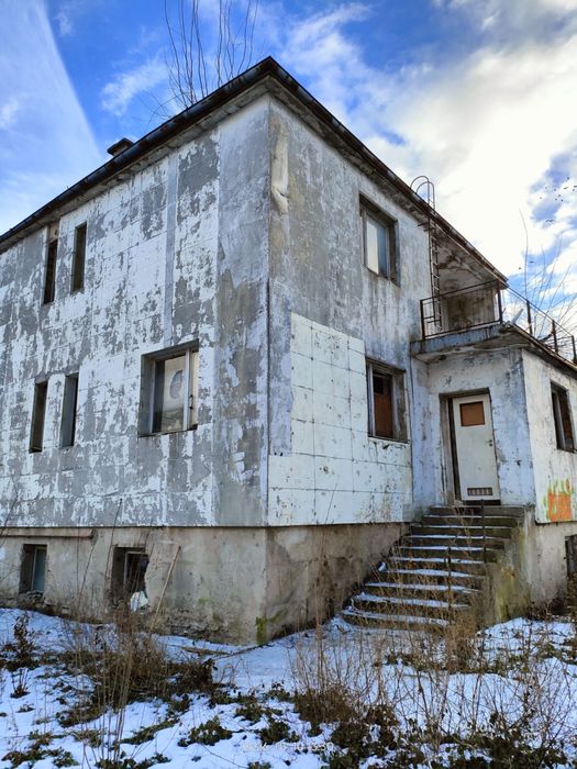 Rozbiórki budynków , wynoszenie mebli