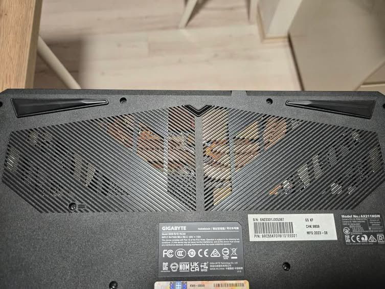 Laptop Gigabyte g5 rtx 4060