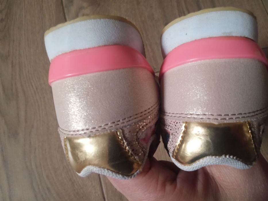 Buty adidaski dziewczęce 29