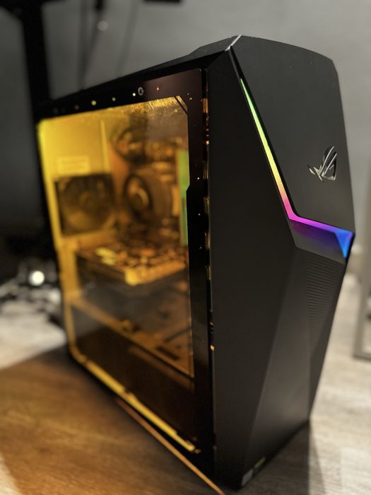 Komputer Asus Rog Strix gamingiwy RGB stacionarny
