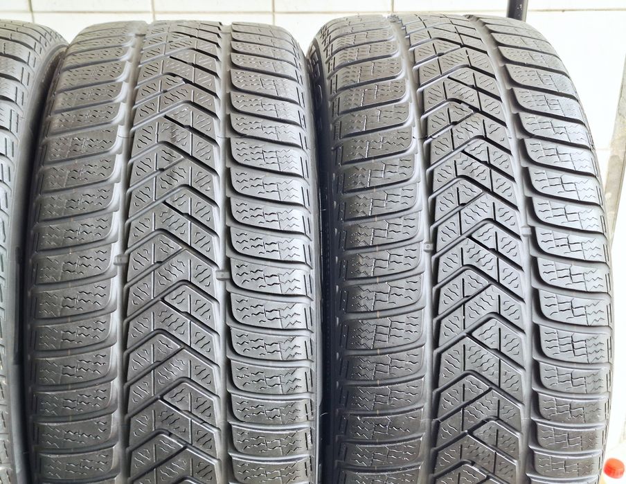 245/40R18 Pirelli SottoZero 3 Winter 97V XL 2022r D/B/72dB 200zł/szt
