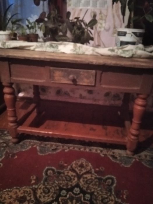 Продам дубовий стіл