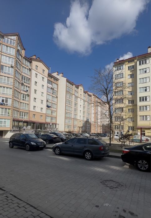Оренда приміщення вільного призначення по вул. Яблунева, район Каскад.