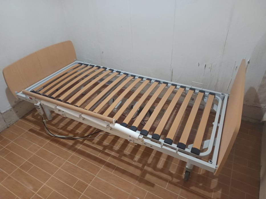Cama articulada com colchão