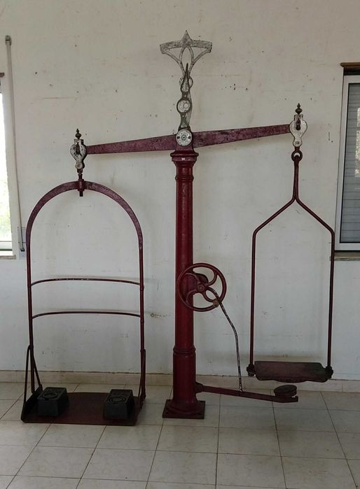 Antiga e Original Balança de Pesar Cereais e Farinha. PEÇA DE MUSEU!