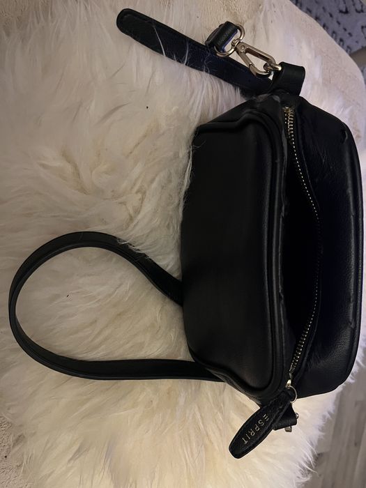 Torebka listonoszka czarna Esprit