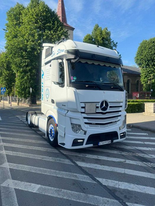 Mercedes-Benz Actros 1848  MP4  Low Deck Mega