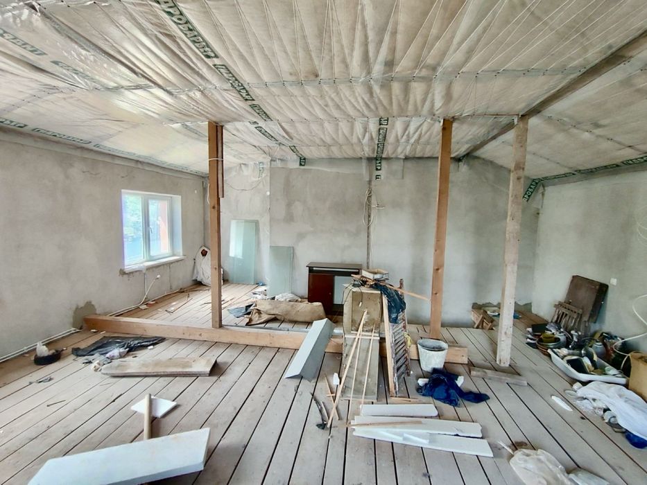 Продається квартира в частині 2-поверхового будинку. Чортків