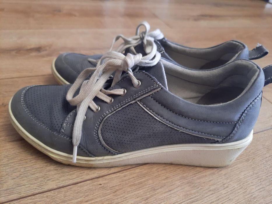 Sneakersy Lasocki 38 skórzane