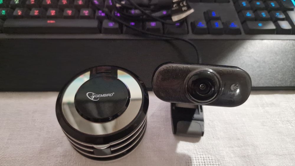 Веб камера Logitech webcam