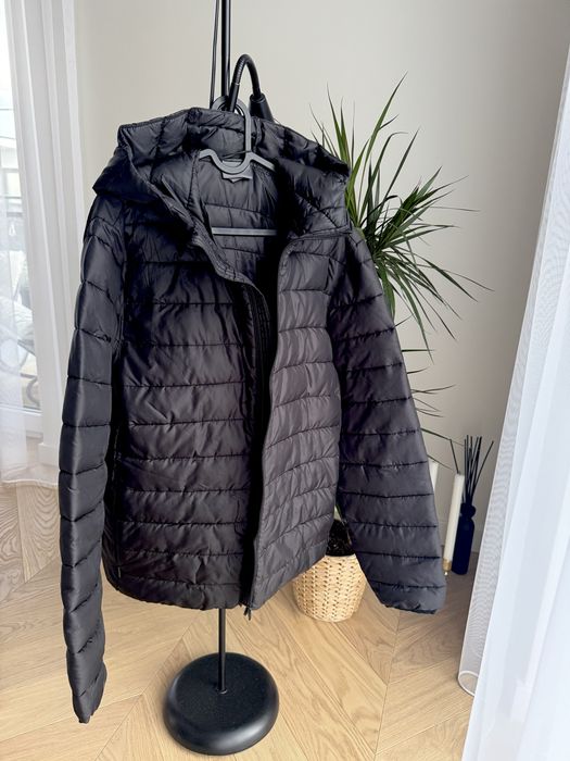 %% Męska lekka kurtka puffer H&M Slim Fit czarna z kapturem, rozm. XL