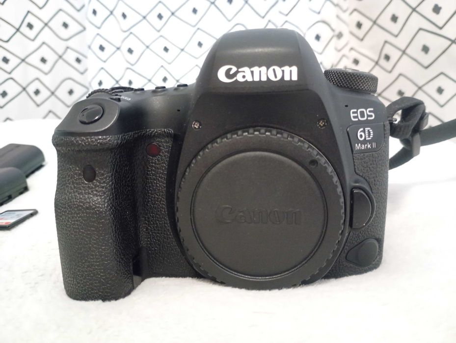 Canon EOS 6D Mark-2
