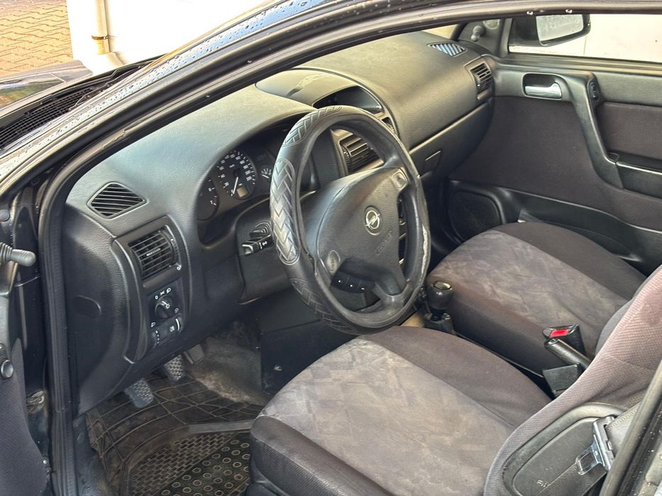 Opel Astra Preto 2000