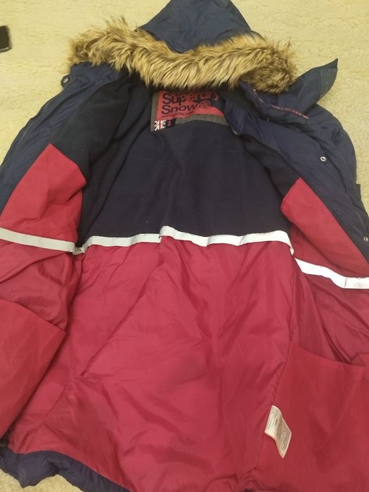 куртка зимова superdry L