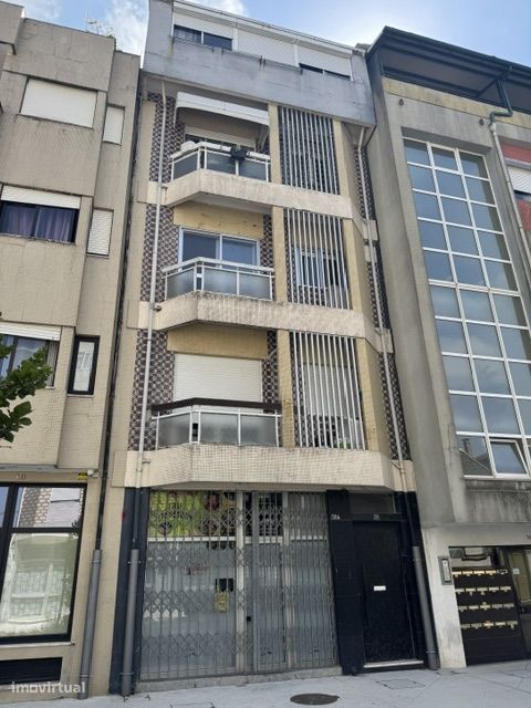T1 Rua das Doze Casas