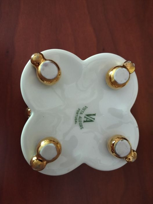 Mini Cachepô/Floreira Porcelana Flores Dourado
