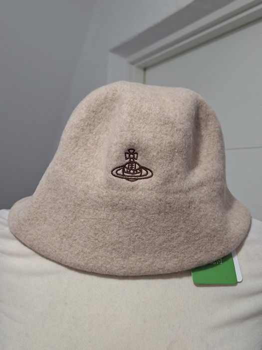 Bucket vivienne  westwood  wełna