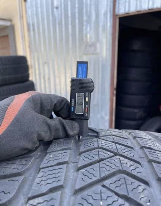 2 opony Pirelli 315 30 r.21, 2017, 7 mm