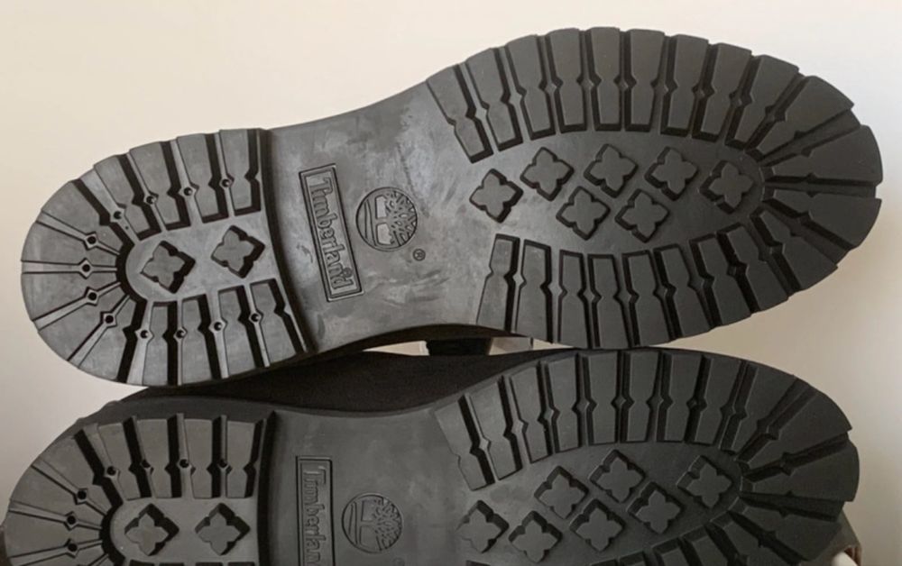 Botas timberland pretas novas