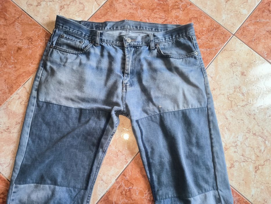 Calças de denim clássico