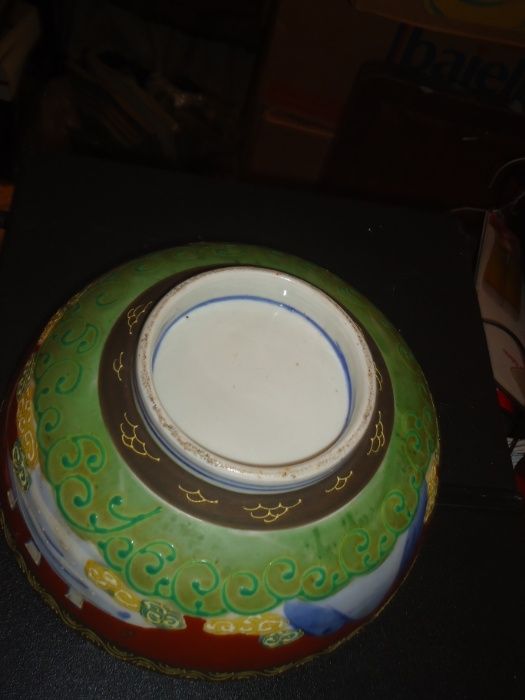 Taça Antiga Pintada à Mão