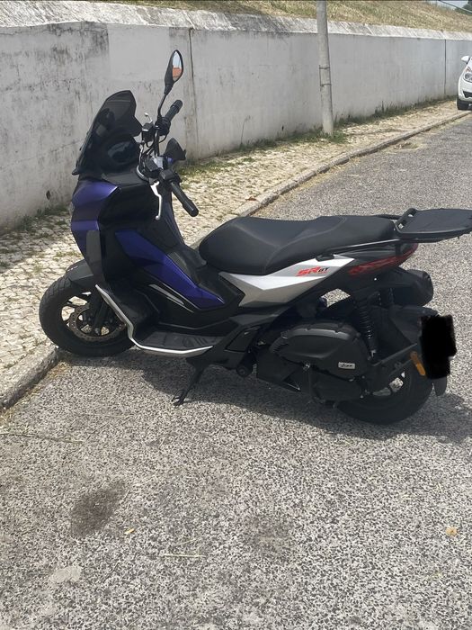 Aprilia 125 sr gt