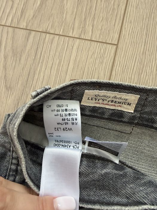 Джинси жіночі Levis