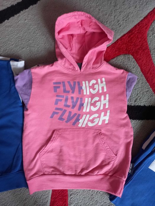 Bluza spodnie 130-140  zestaw gratis