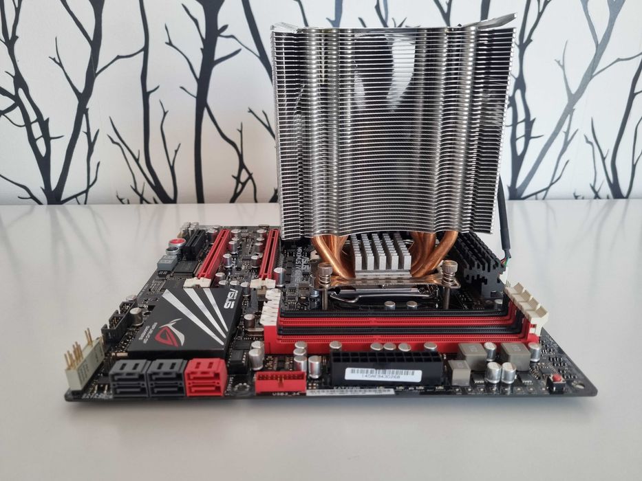 Asus Maximus IV Gene-Z + Intel i7 2600k + chłodz. SilentiumPC Fortis