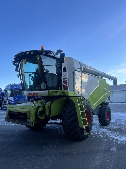 Claas Tucano 570