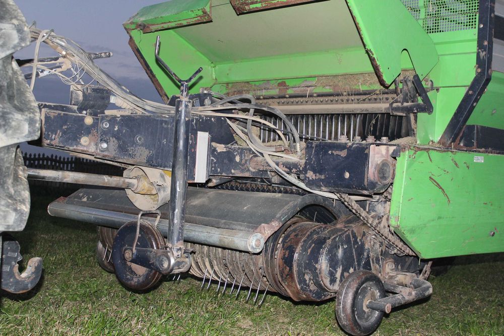 Przyczepa samozbierająca DEUTZ FAHR