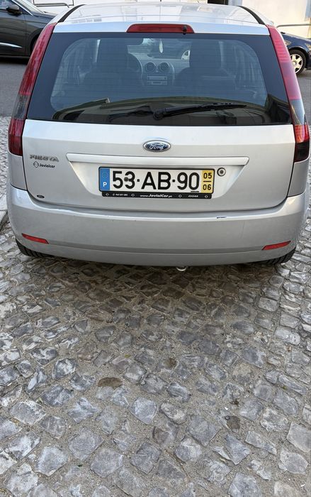 Ford Fiesta 1.2  Ghia – 2005