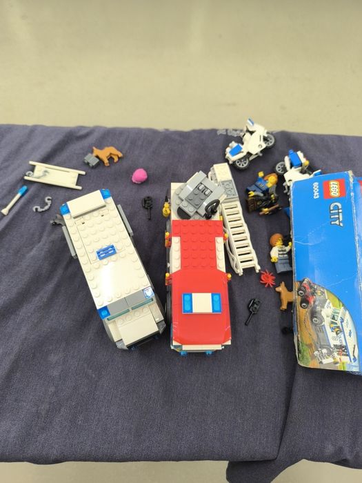 Lego viaturas / figuras