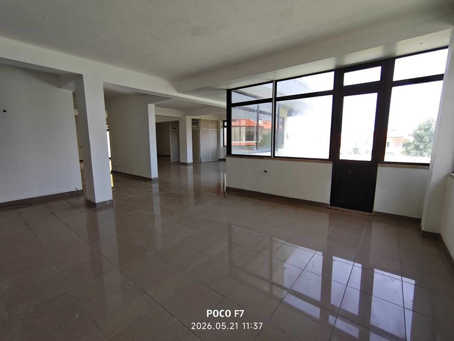 Excelente Loja para Arrendamento no Alto do Forno – Localização Central, Figueira da Foz