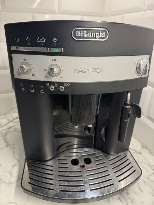 Ekspres do kawy delonghi magnifica s