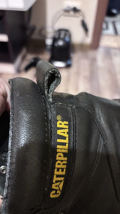 Бутси Caterpillar