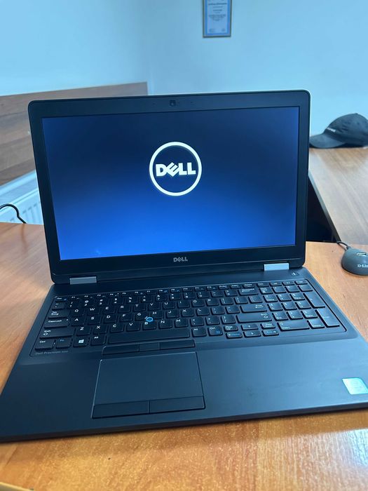 Dell Precision 3510 Core i5-6440HQ 2.60GHz,8GB,AMD Radeon R7 M360