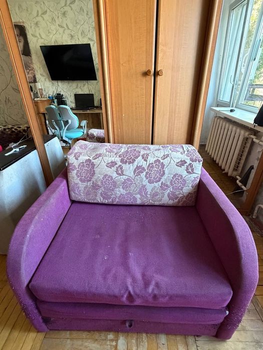 Продам небольшой диван
