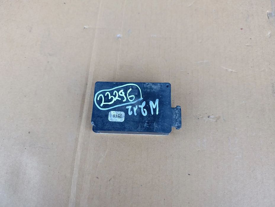 MERCEDES W212 MODUŁ RADAR SENSOR CZUJNIK MARTWEGO POLA A0009050110