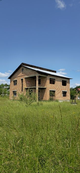 Новобудова в серці карпат