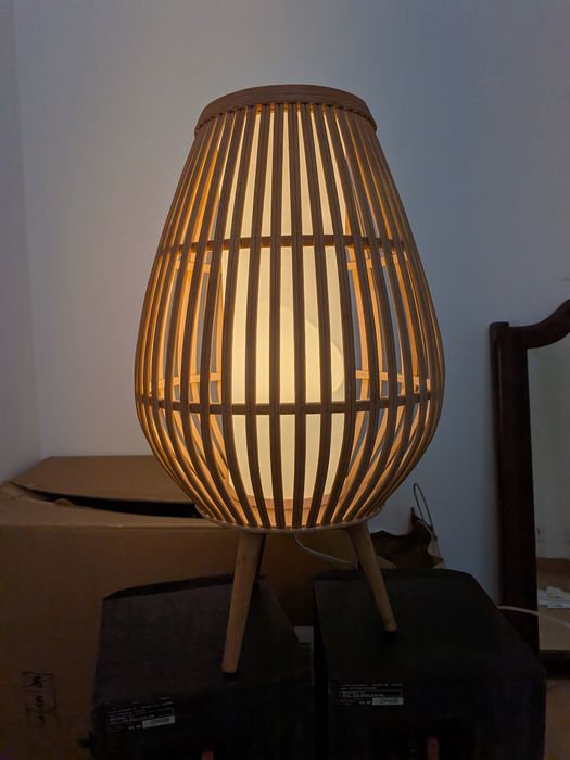 Candeeiro de chão ou móvel