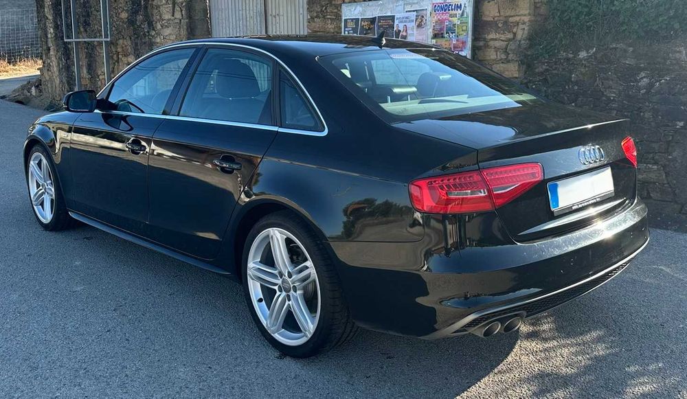 Audi A4 2.0 TDI 150cv Sline