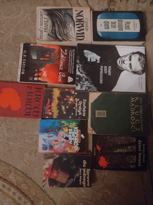 Książki używane różne