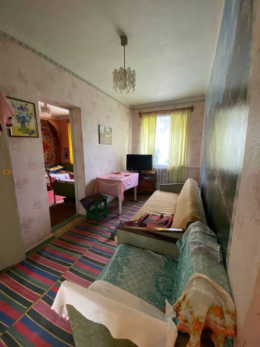 Житловий будинок для великоі родини