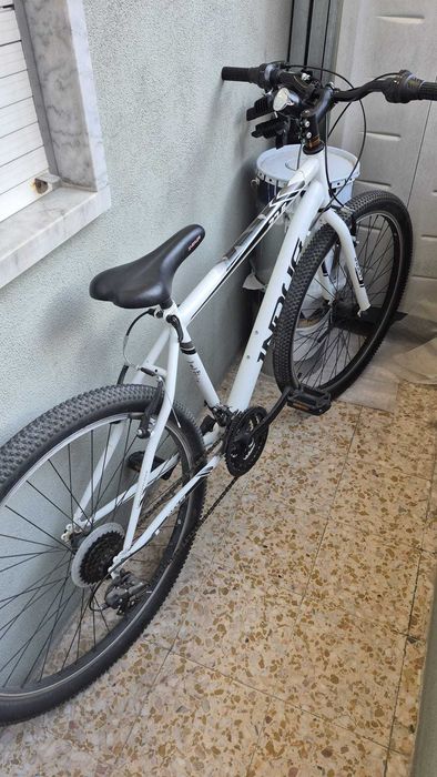Bicicleta com pouco uso