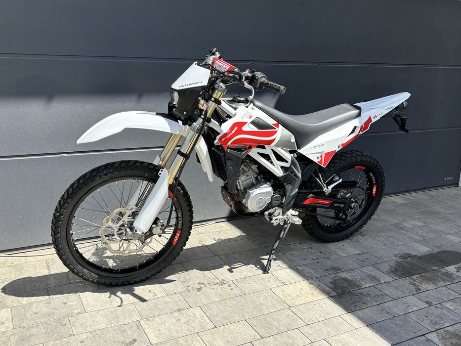 Hyosung XRX enduro 125  super stan